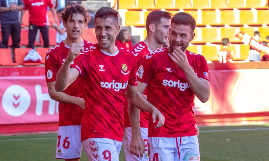 Jugadores del Gimnástic celebrando un gol