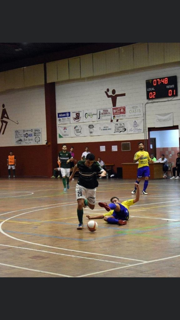 Franyi jugando contra el Cádiz